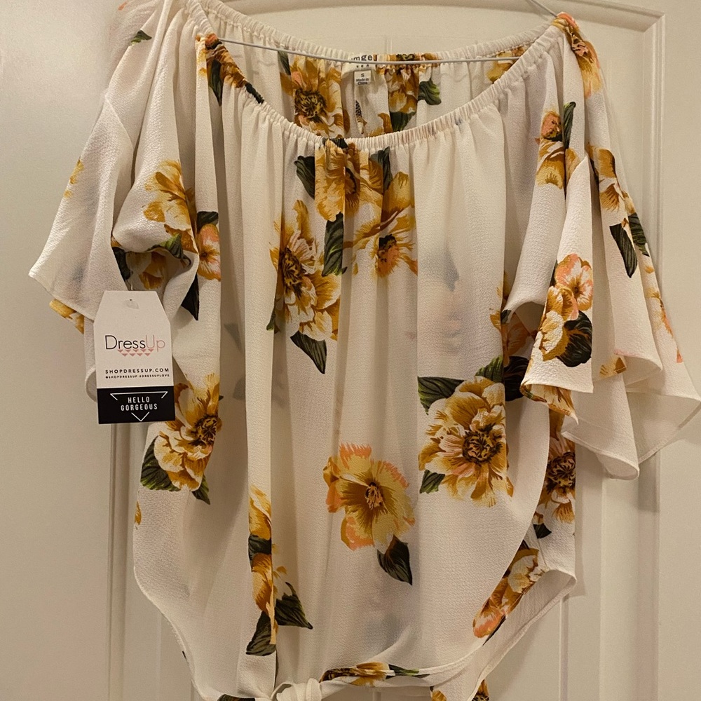 Brand New from Dress Up Boutique! Off the Shoulder Blouse!